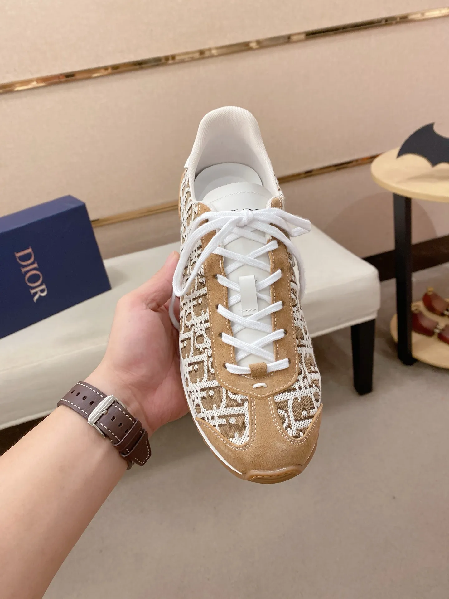 Men's shoes💰: 440💰Couple style💏 [Dior·Dior] New casual sports style men's shoes, new spring and summer design, perfect workmanship, lace-up lazy style to create wardrobe quality, upper: imported first-layer cowhide, mesh breathable lining soft and comfortable, ultra-light TPU wear-resistant outsole, simple, versatile fashion men's shoes, excellent color code number 35--44. (45,46 customized items are not returnable or exchangeable)